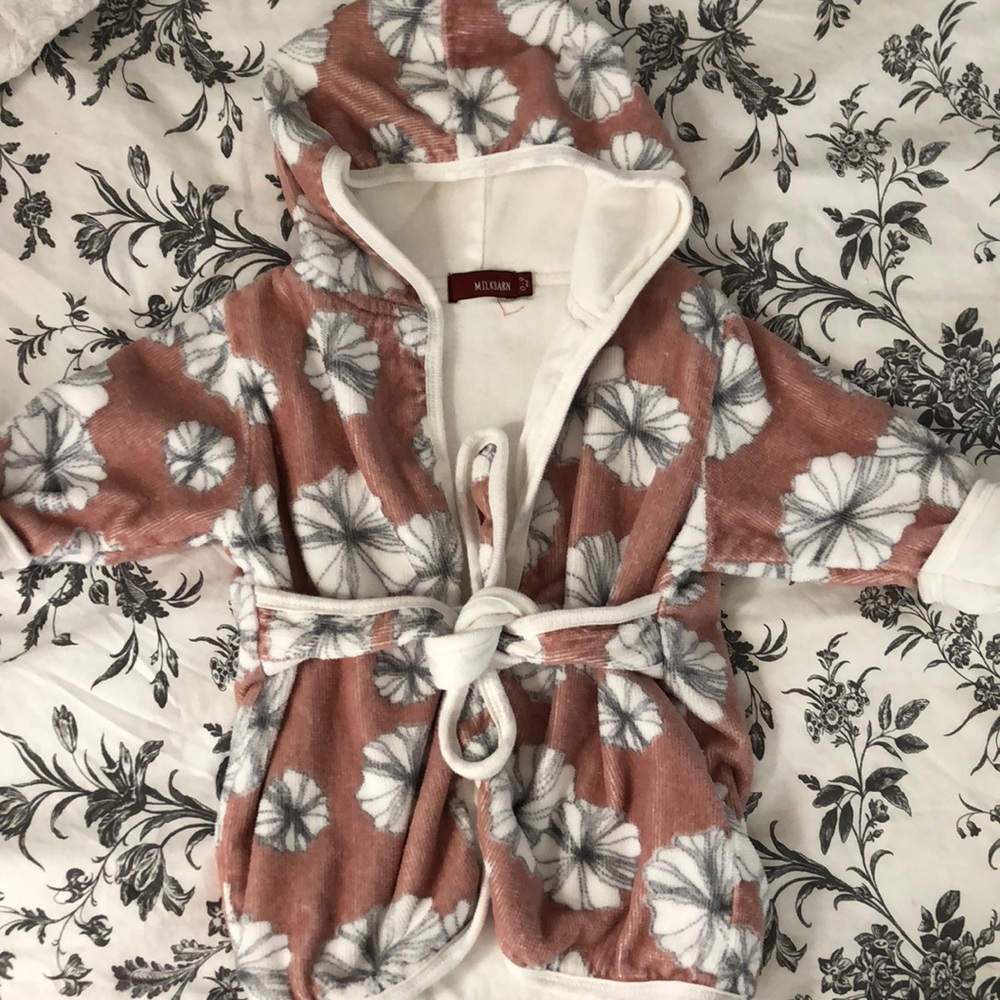 Like New baby Milkbarn terry cotton robe